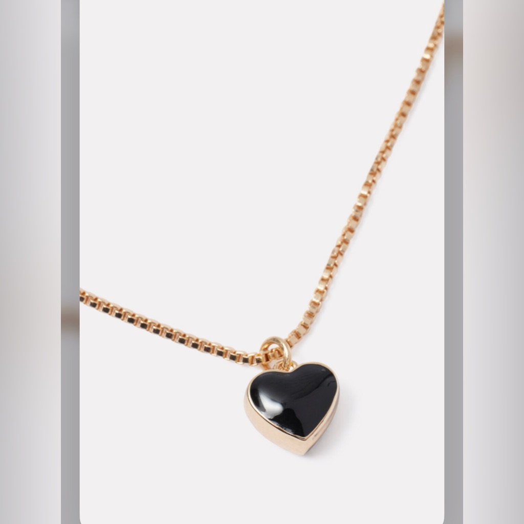 Evereve Holden Heart Necklace
